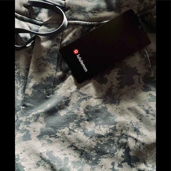 🆕💙 AUTHENTIC LULULEMON JOGGERS 💙🆕 - Picture 7 of 14